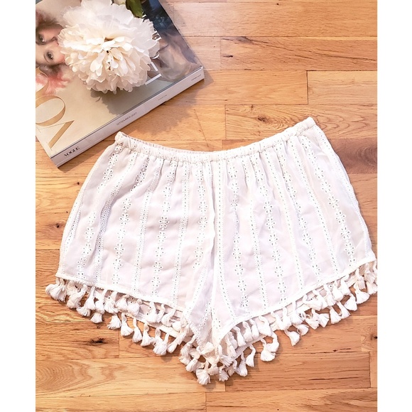 audrey Pants - ⭐3/$20 Audrey Boho Tassel Shorts Sz Large